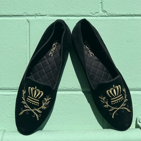 Vionic Shoes - Vionic Black Velvet Loafer with Gold Embroidery